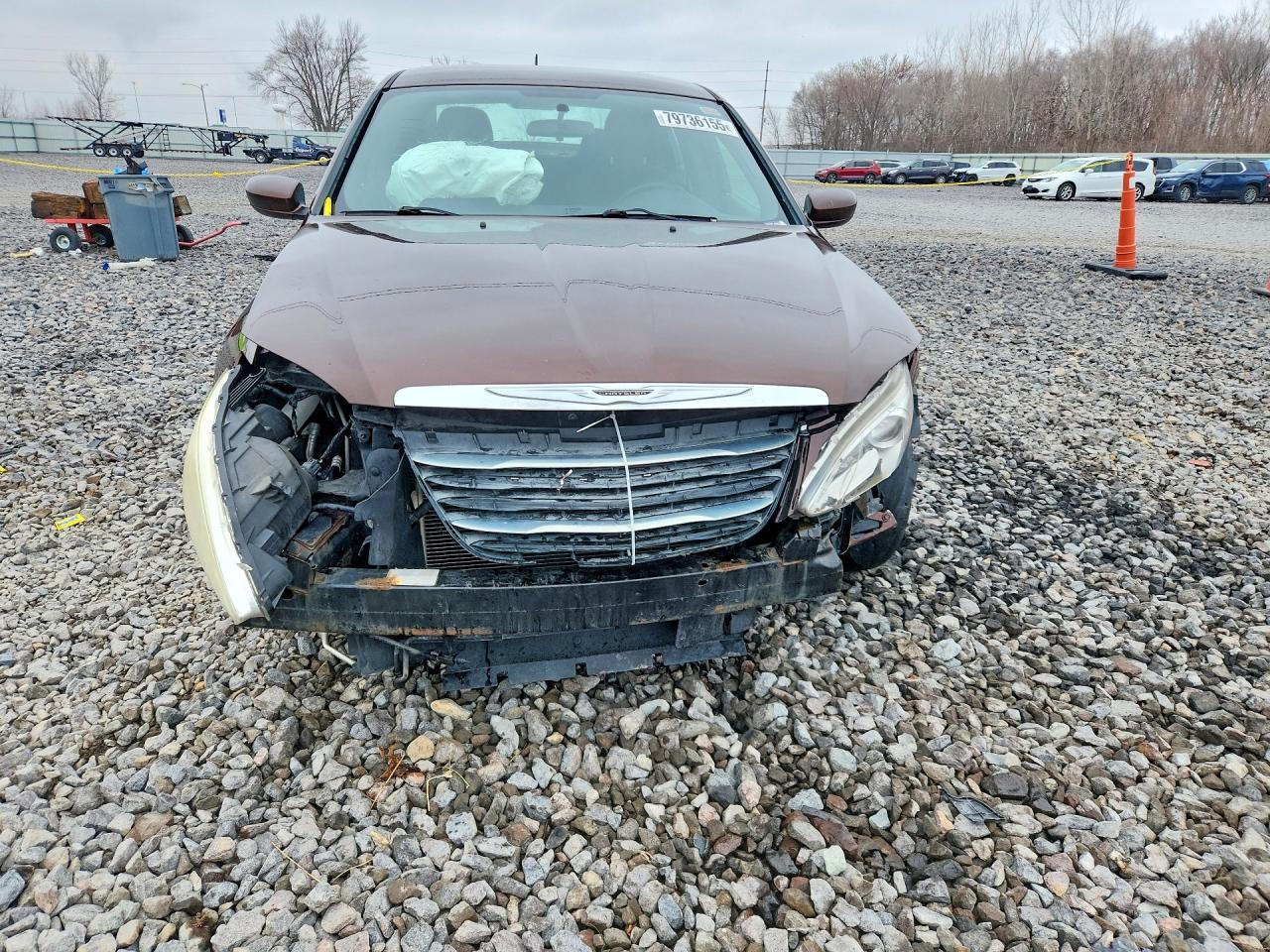 2013 CHRYSLER 200 LX photo 9