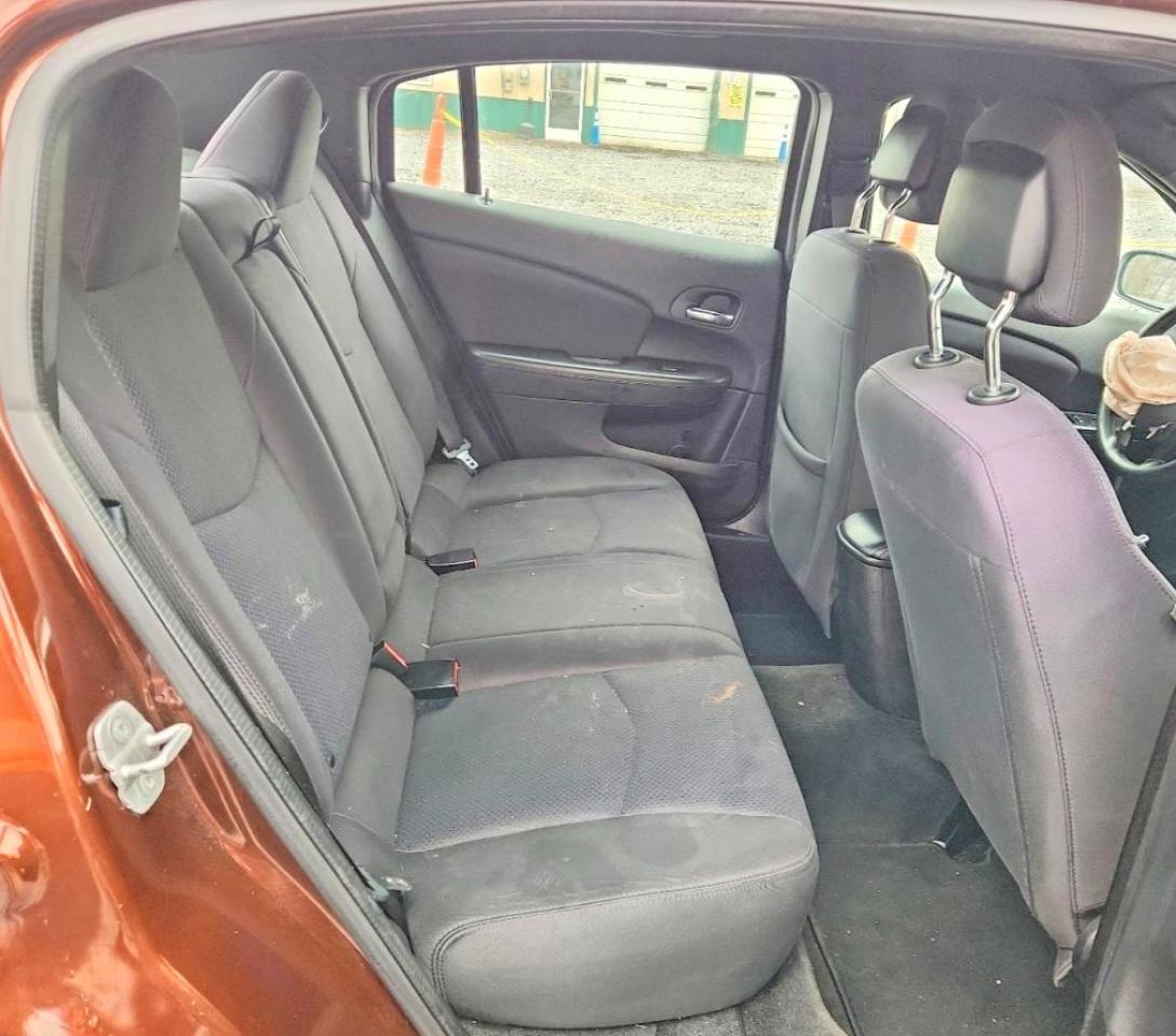 2013 CHRYSLER 200 LX photo 19