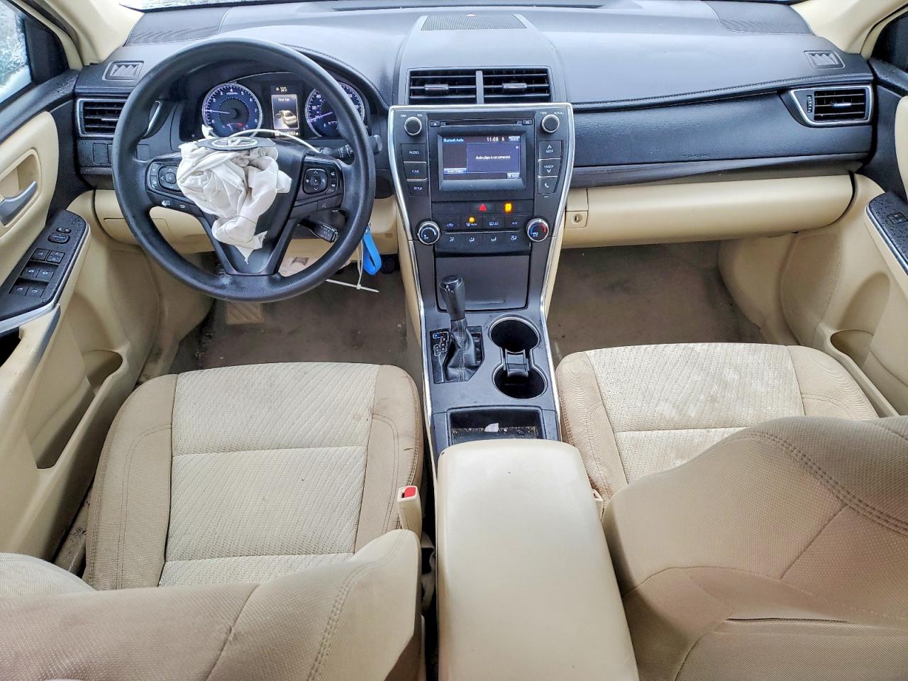 2016 TOYOTA CAMRY LE photo 22