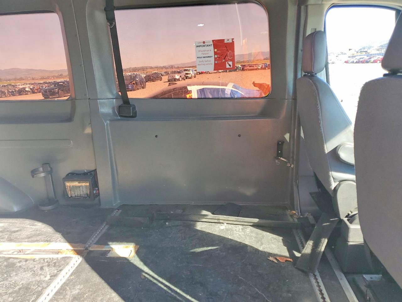 2018 FORD TRANSIT 150 DELIVERY VAN photo 28