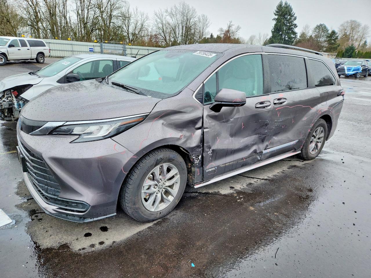 2021 TOYOTA SIENNA