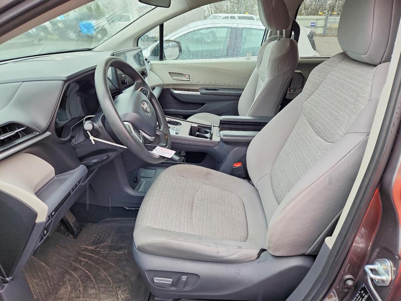 2021 TOYOTA SIENNA photo 13