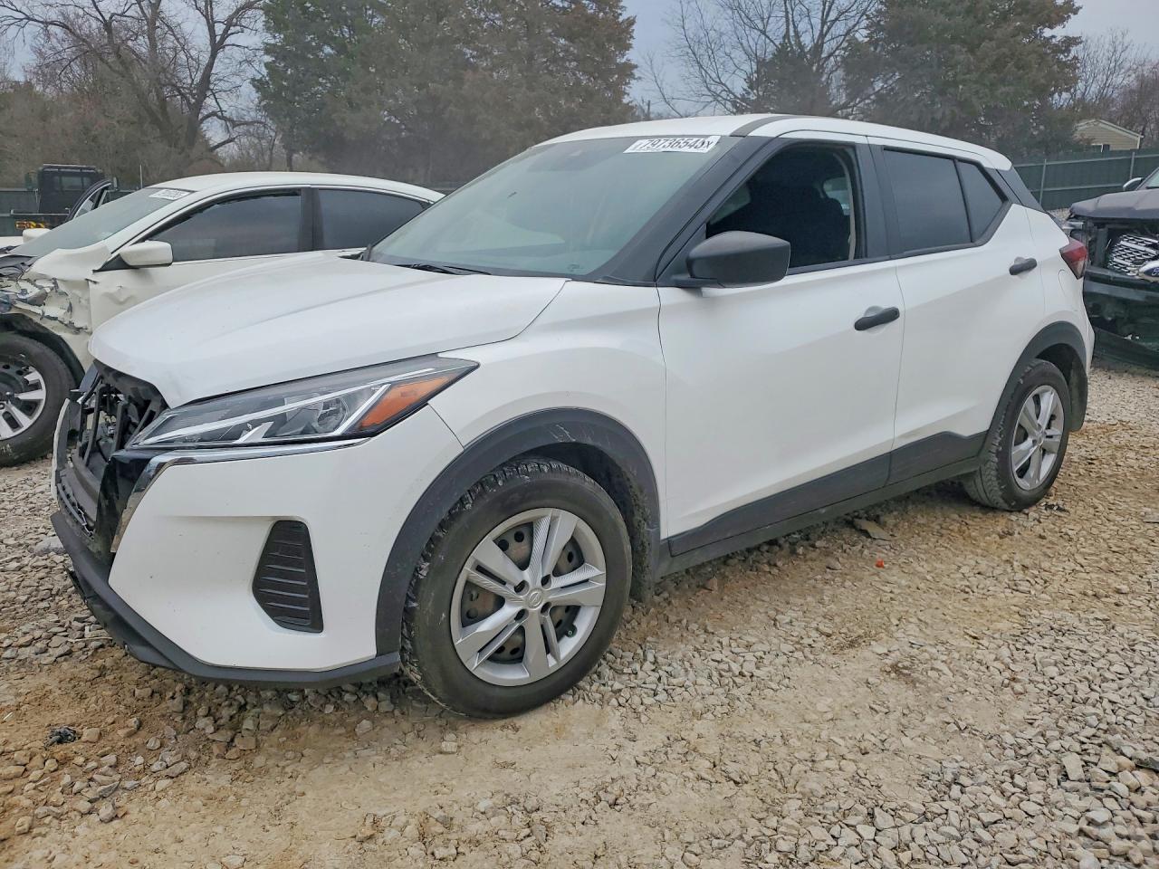 2023 NISSAN KICKS