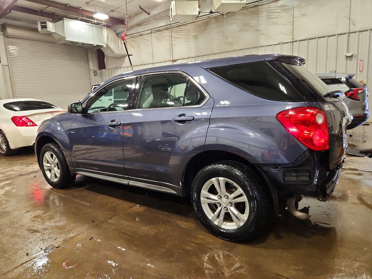 2013 CHEVROLET EQUINOX LS photo 4