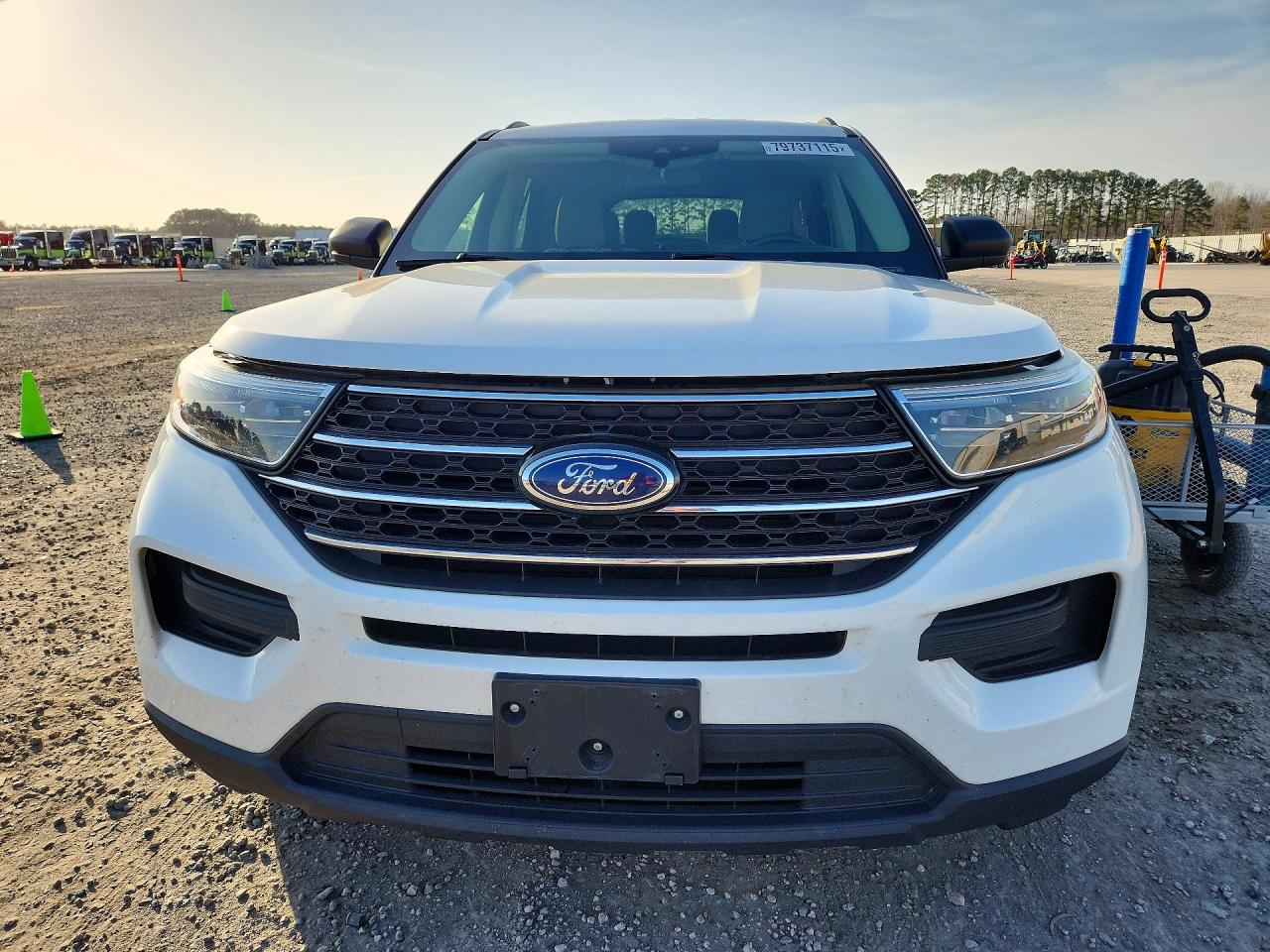 2020 FORD EXPLORER XLT photo 5