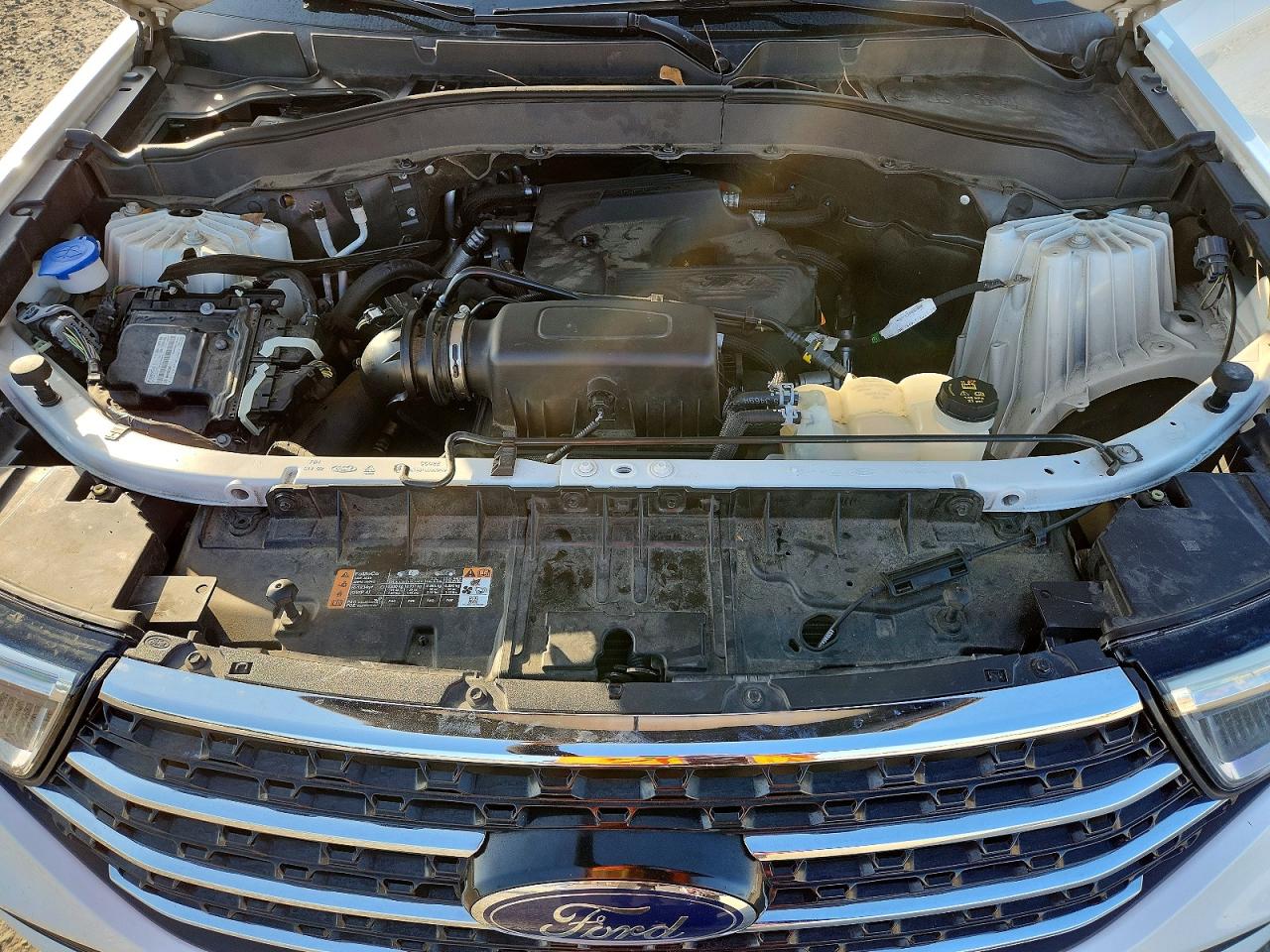2020 FORD EXPLORER XLT photo 12