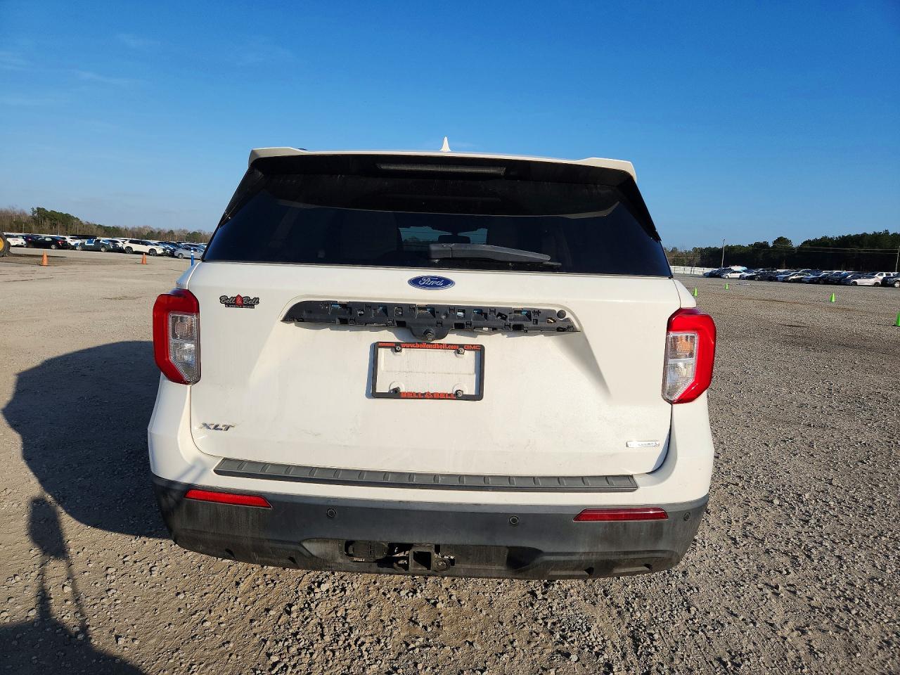 2020 FORD EXPLORER XLT photo 6