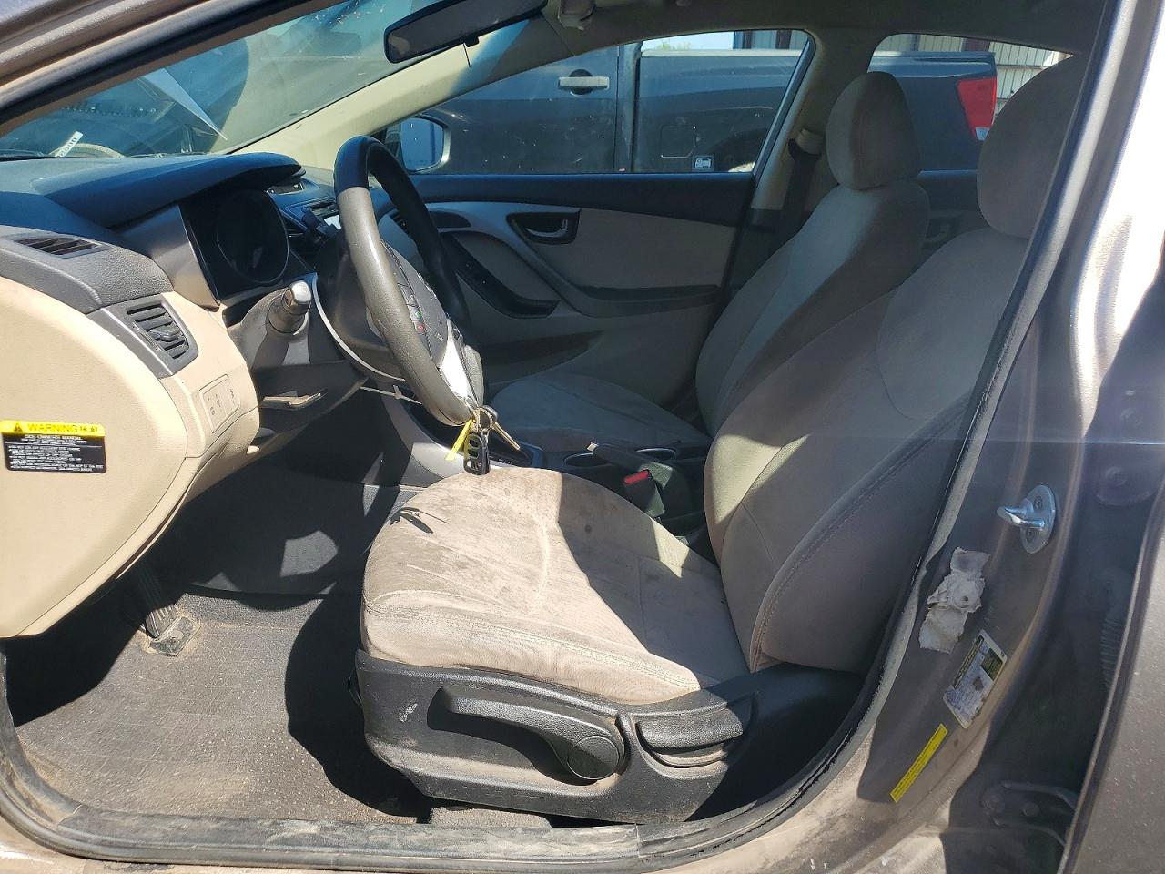 2015 HYUNDAI ELANTRA SE photo 7