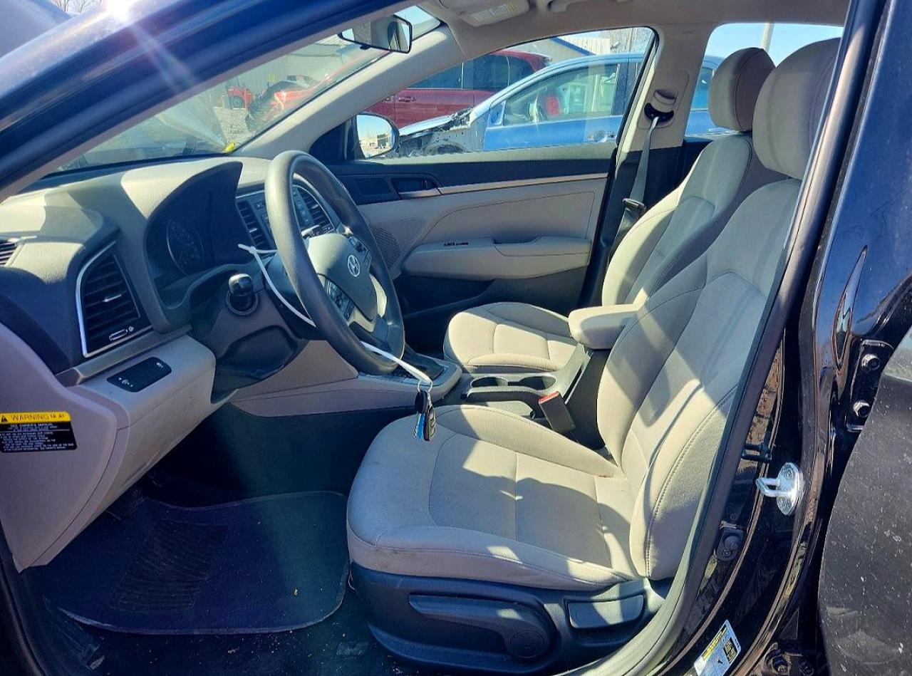 2018 HYUNDAI ELANTRA SE photo 7
