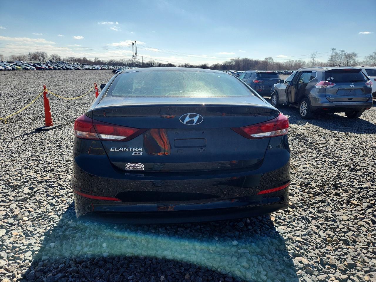2018 HYUNDAI ELANTRA SE photo 6