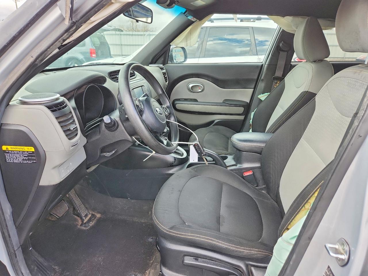 2016 KIA SOUL + photo 19