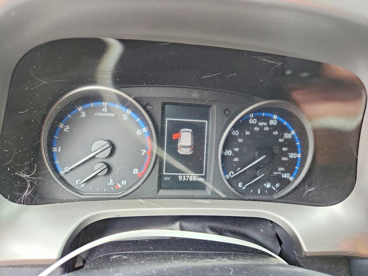 2017 TOYOTA RAV4 XLE photo 17