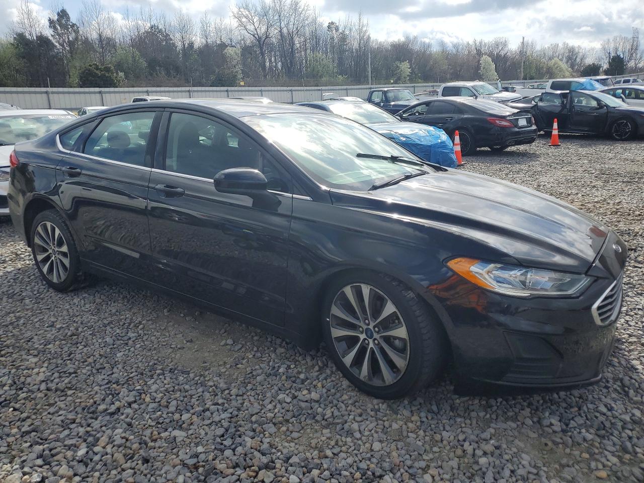 2019 FORD FUSION SE photo 7
