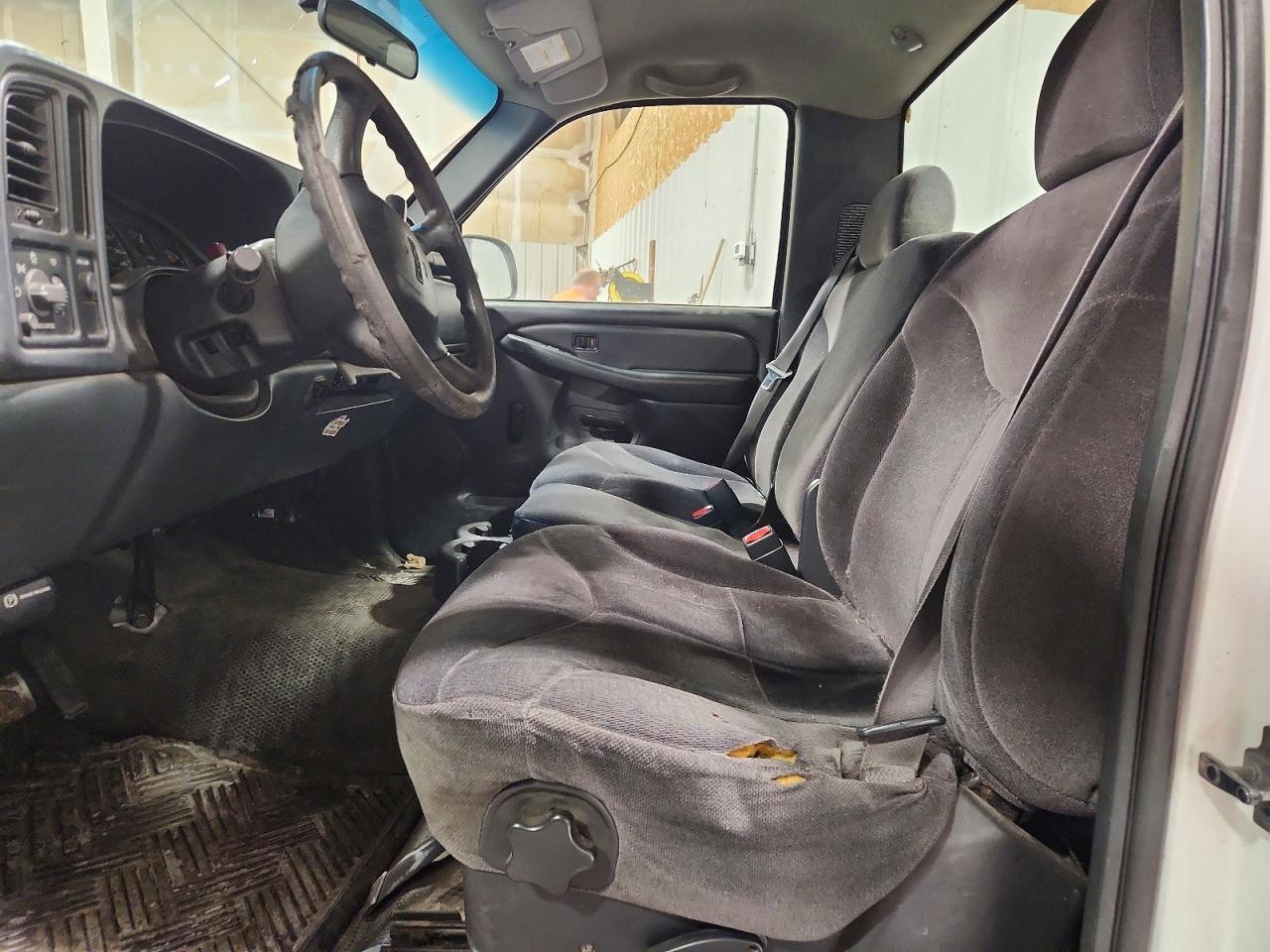 2001 GMC NEW SIERRA C1500 photo 19