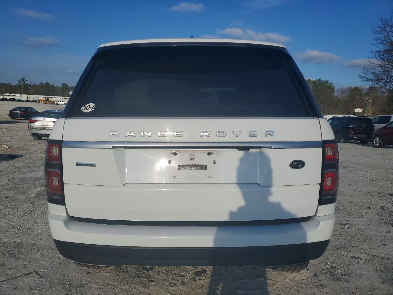 2018 LAND ROVER RANGE ROVER SUPERCHARGED photo 16