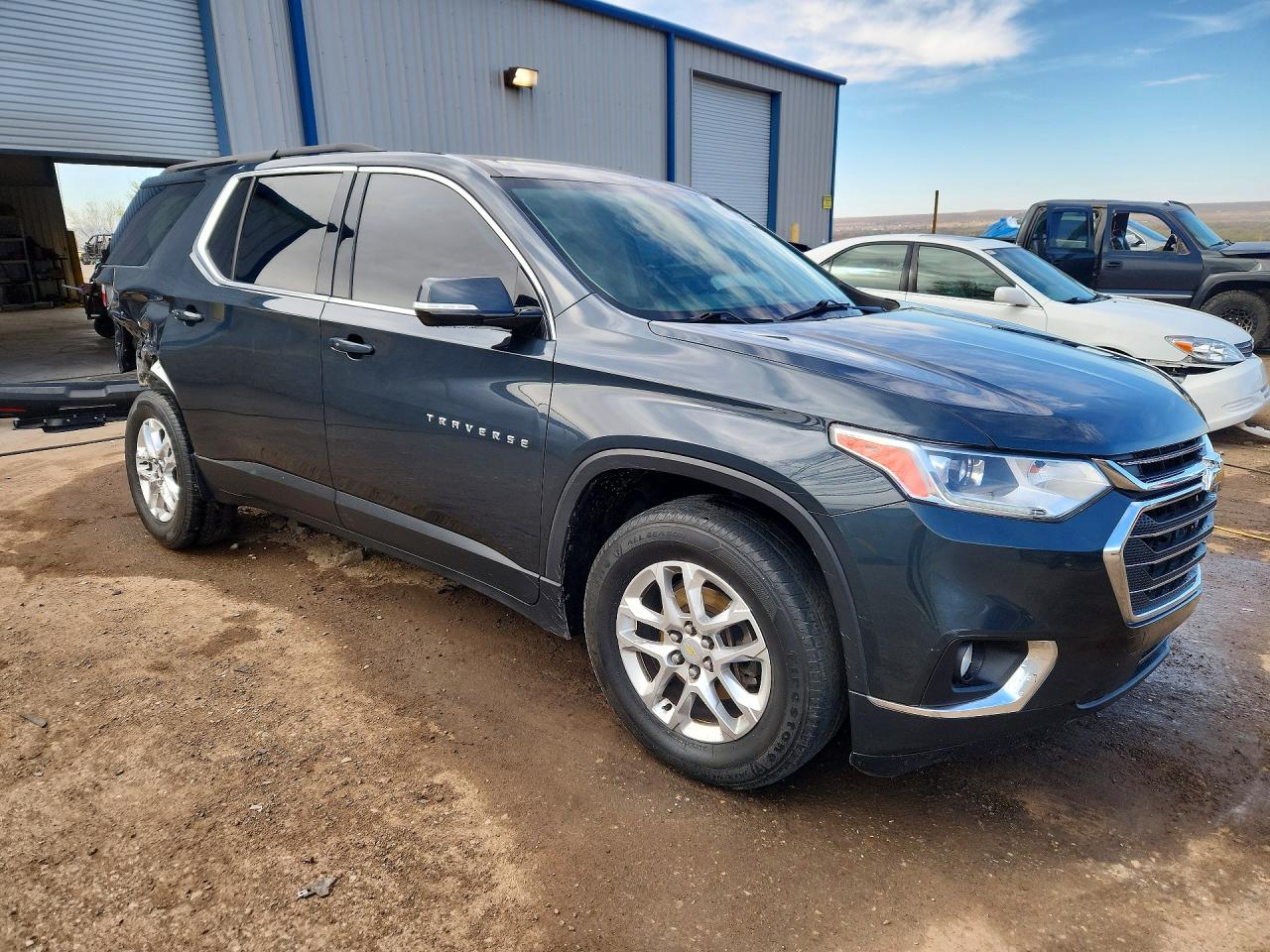2020 CHEVROLET TRAVERSE LT photo 10