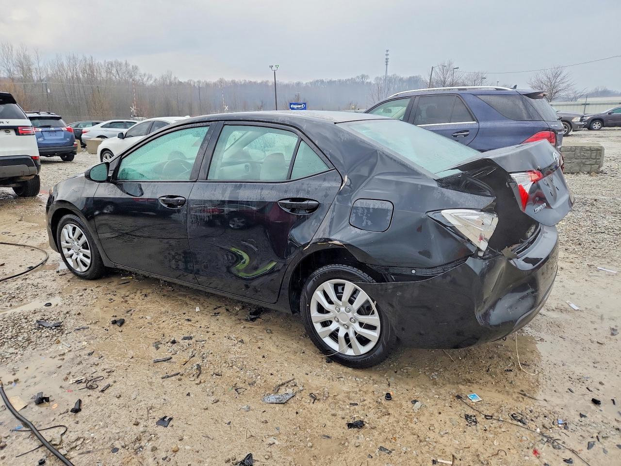 2018 TOYOTA COROLLA LE photo 3