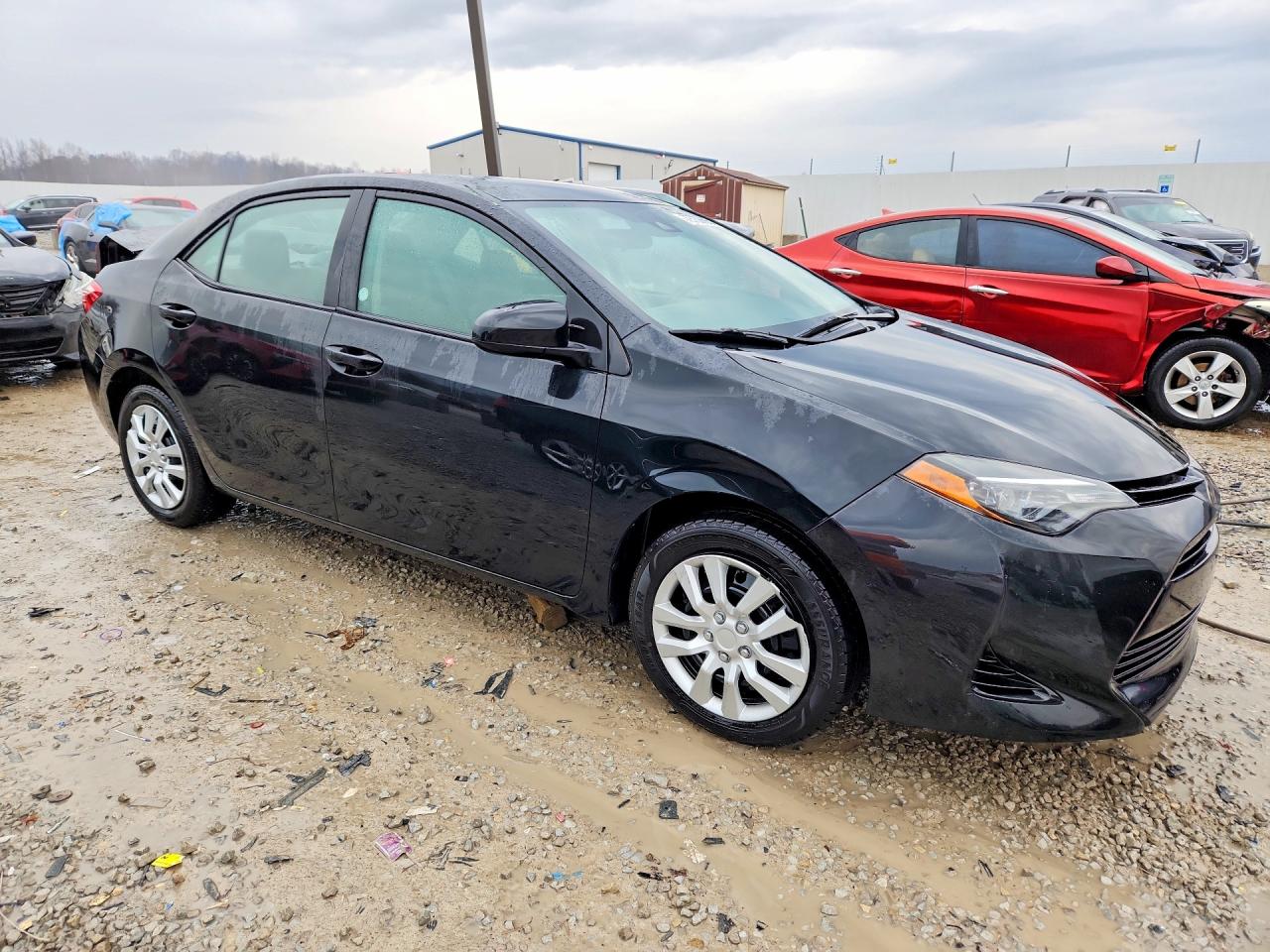 2018 TOYOTA COROLLA LE photo 7