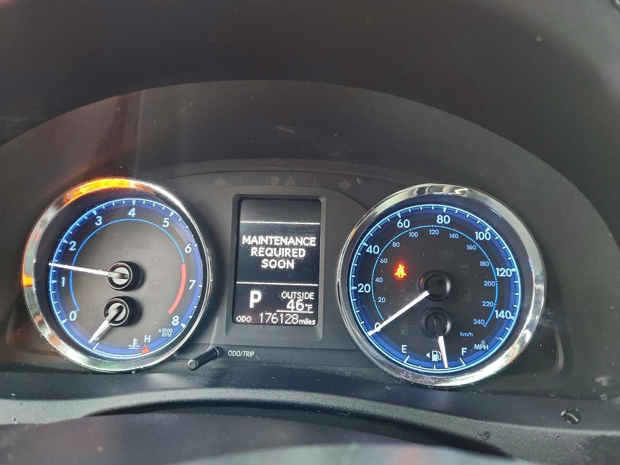 2018 TOYOTA COROLLA LE photo 17