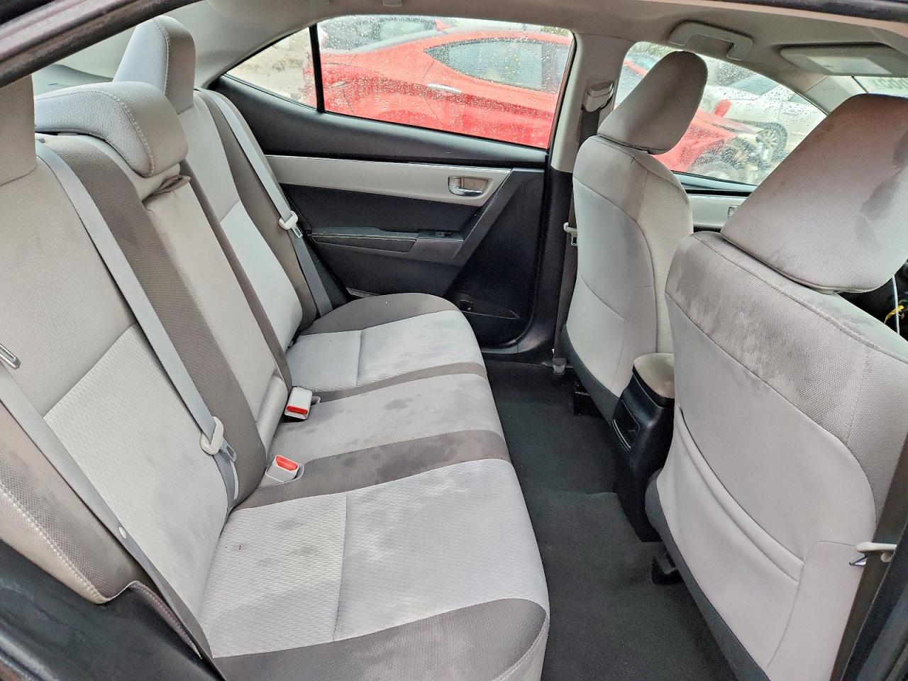 2018 TOYOTA COROLLA LE photo 19