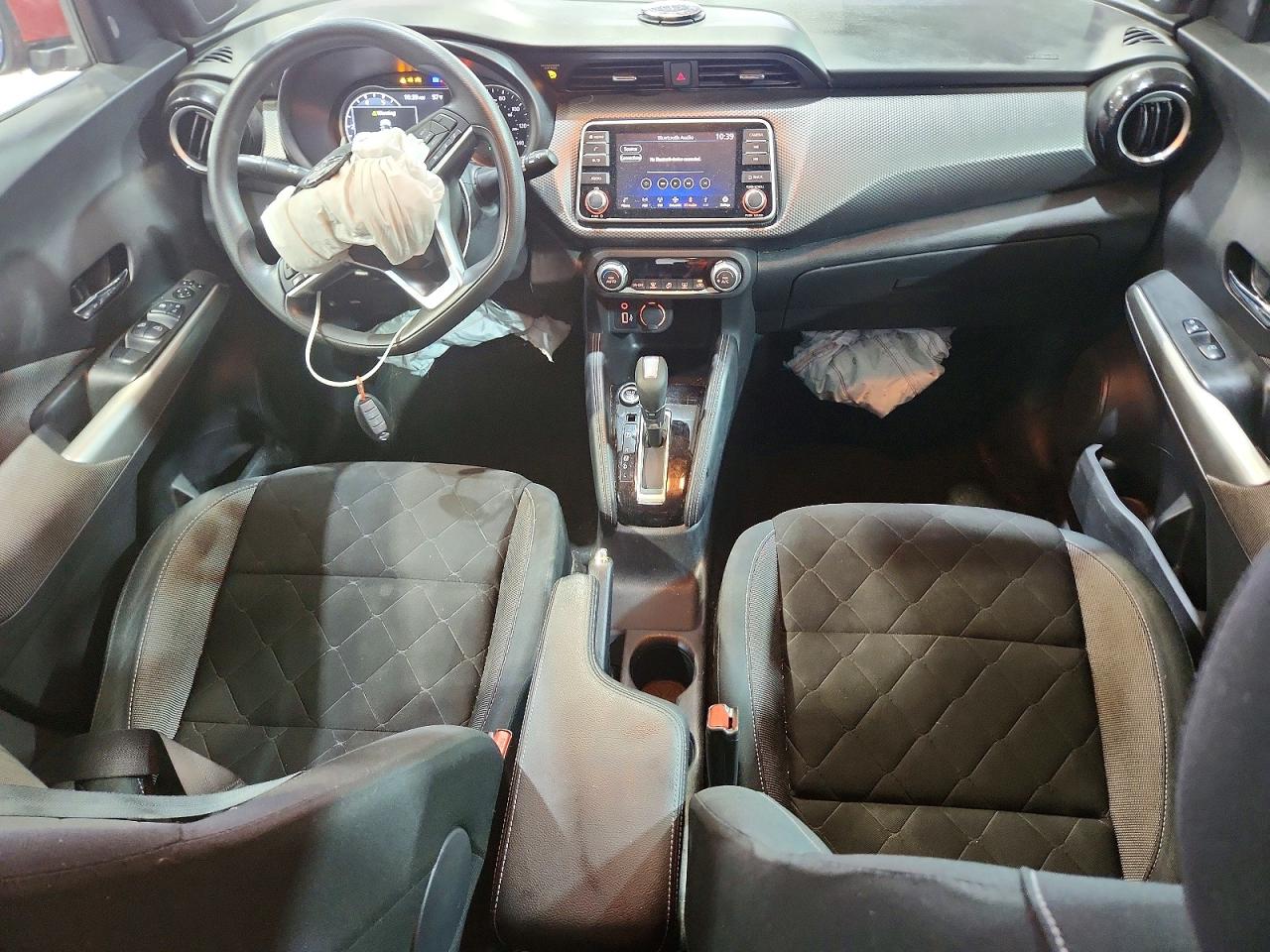 2020 NISSAN KICKS SV photo 15