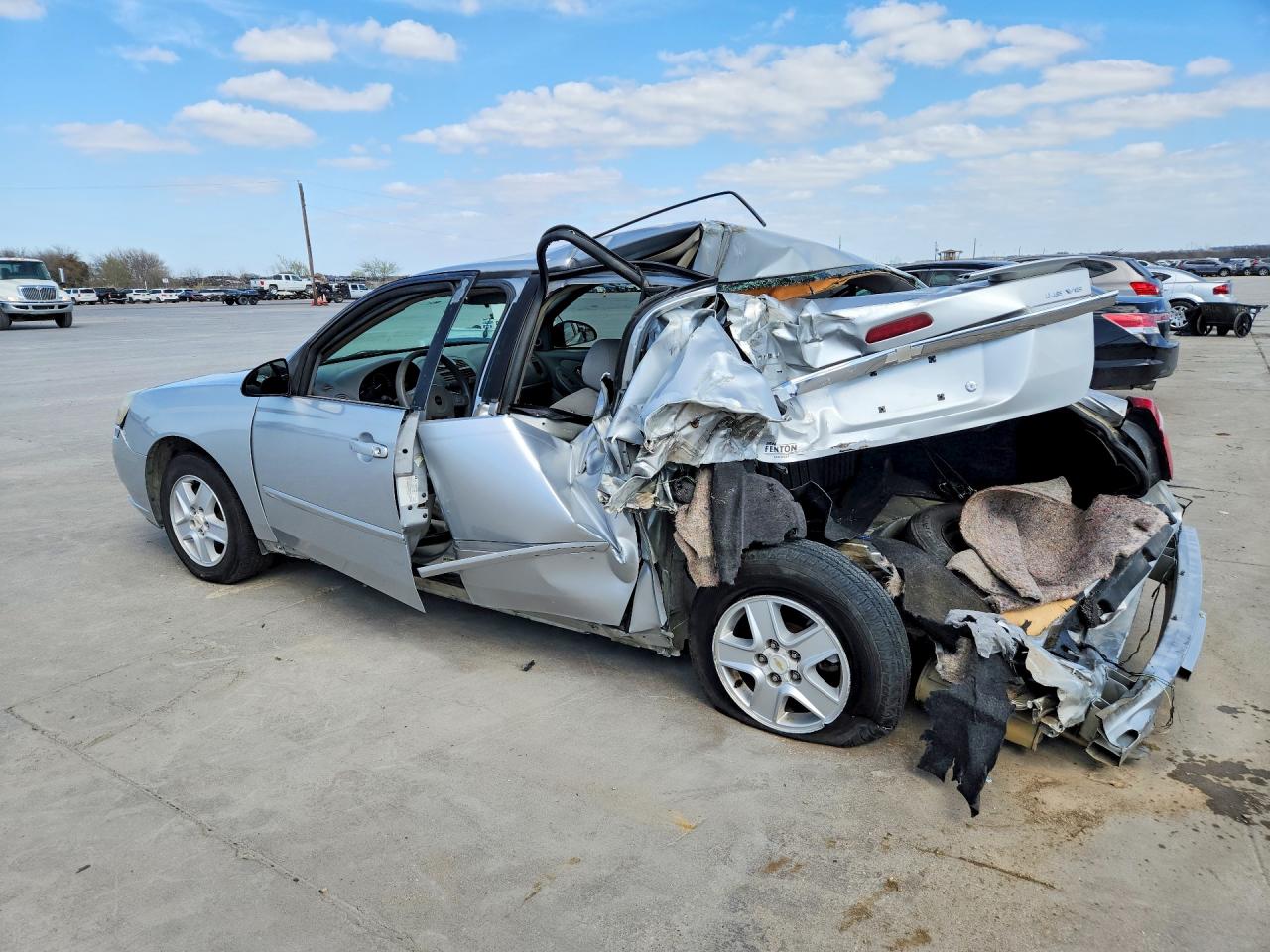 2005 CHEVROLET MALIBU LS photo 2