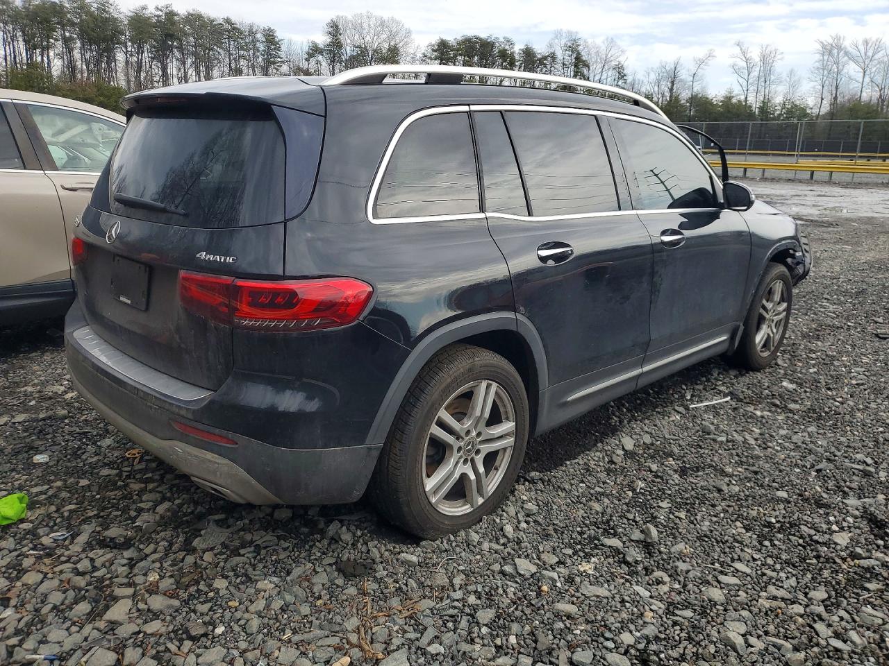 2021 MERCEDES-BENZ GLB 250 4MATIC photo 5