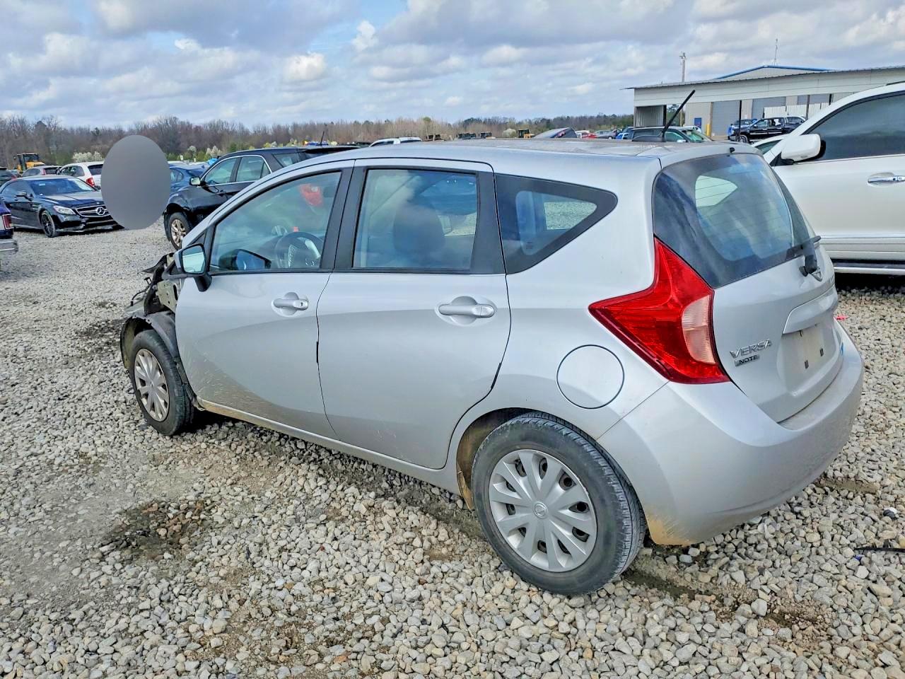 2016 NISSAN VERSA NOTE SV photo 4