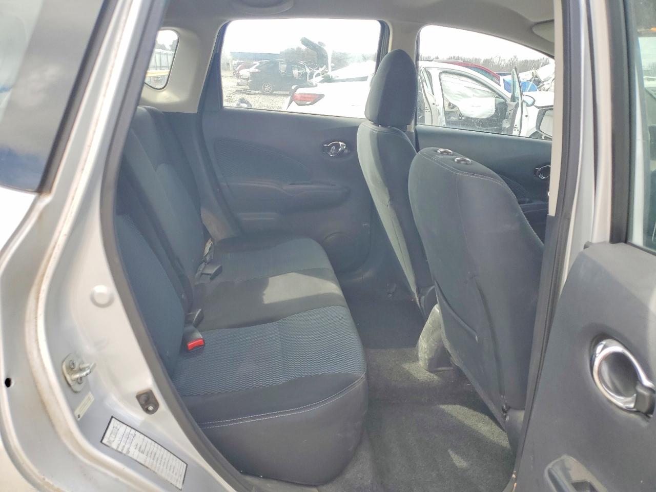 2016 NISSAN VERSA NOTE SV photo 31