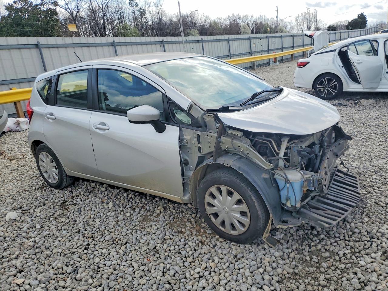 2016 NISSAN VERSA NOTE SV photo 10