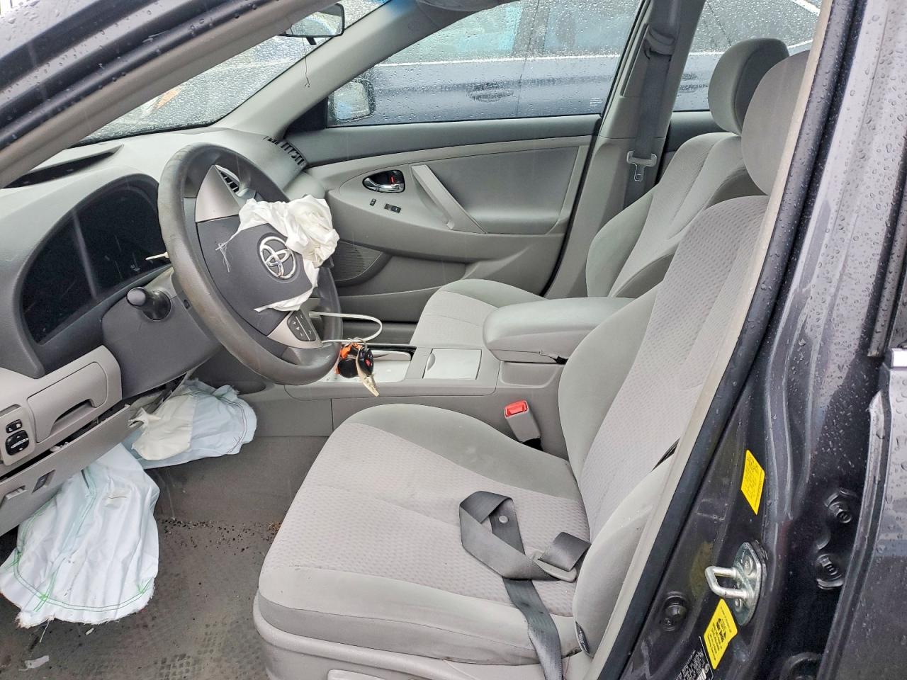 2011 TOYOTA CAMRY LE V6 photo 7
