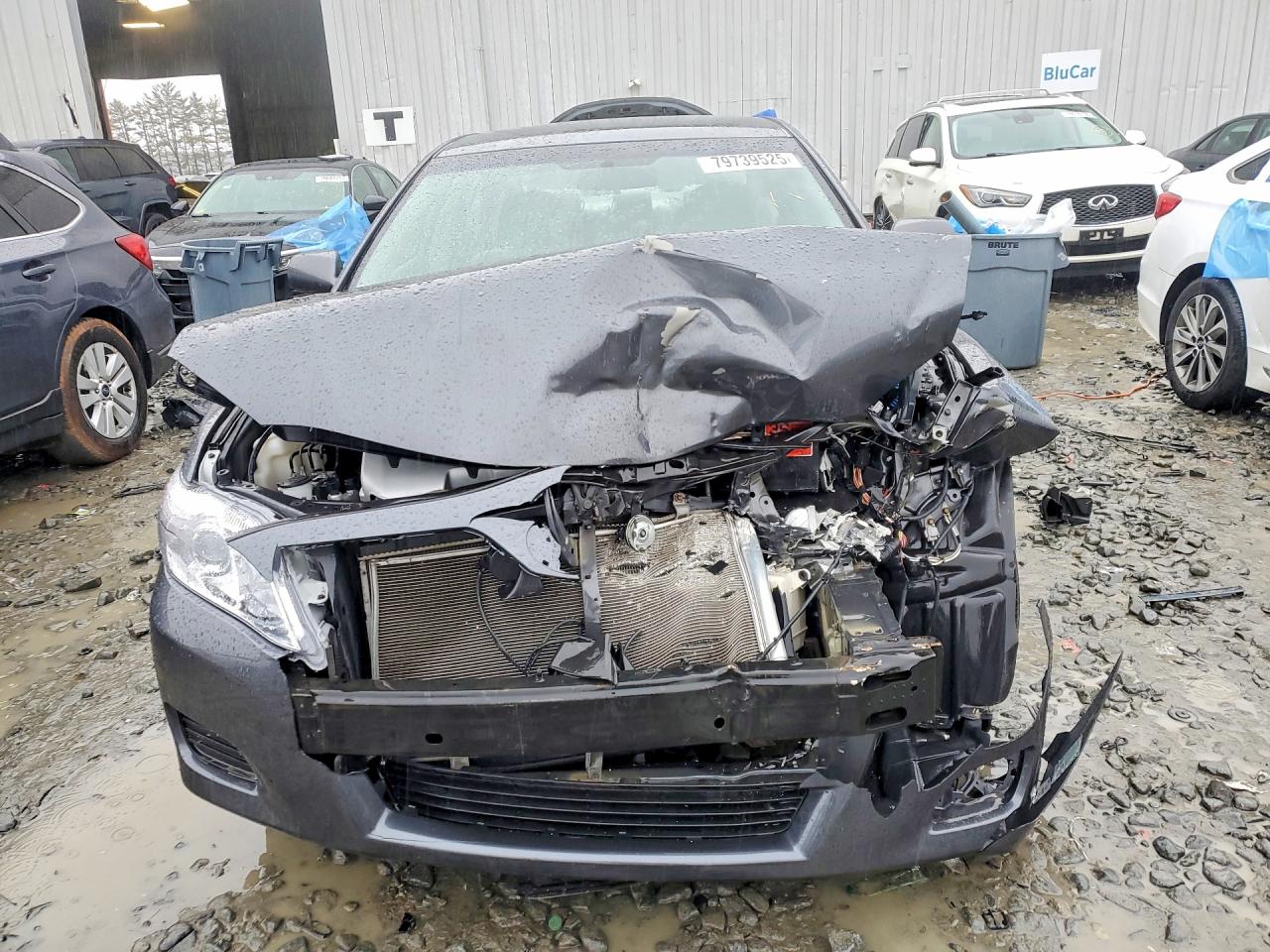 2011 TOYOTA CAMRY LE V6 photo 5