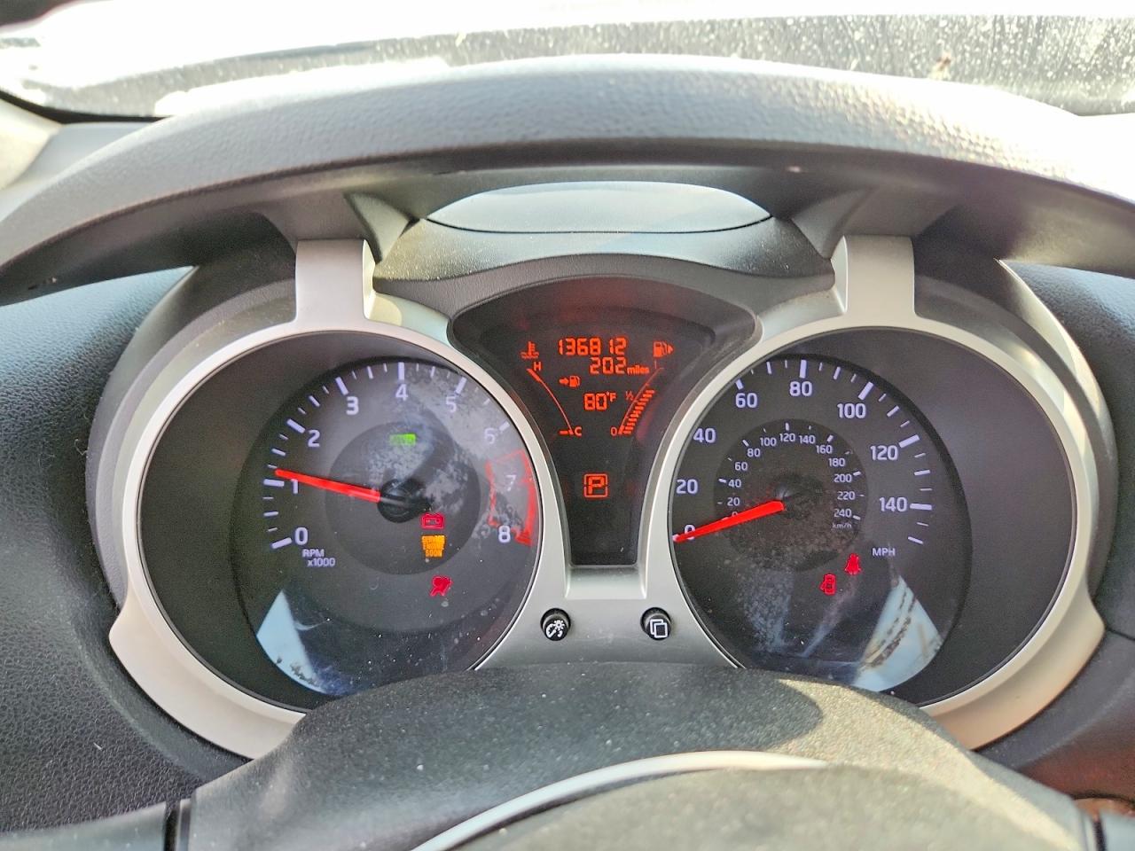 2015 NISSAN JUKE SL photo 9