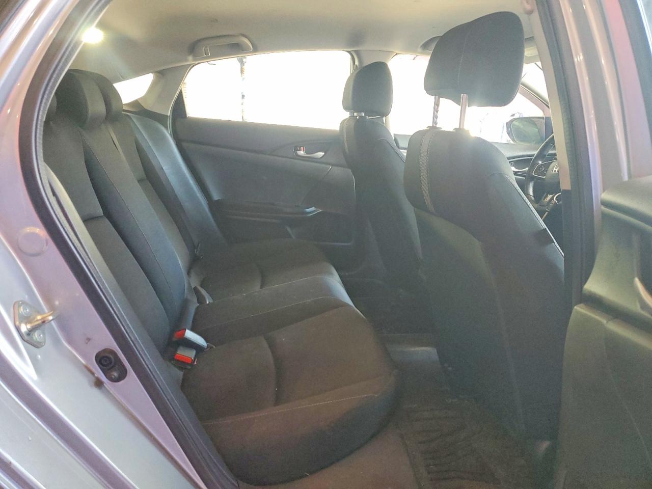 2020 HONDA CIVIC LX photo 19