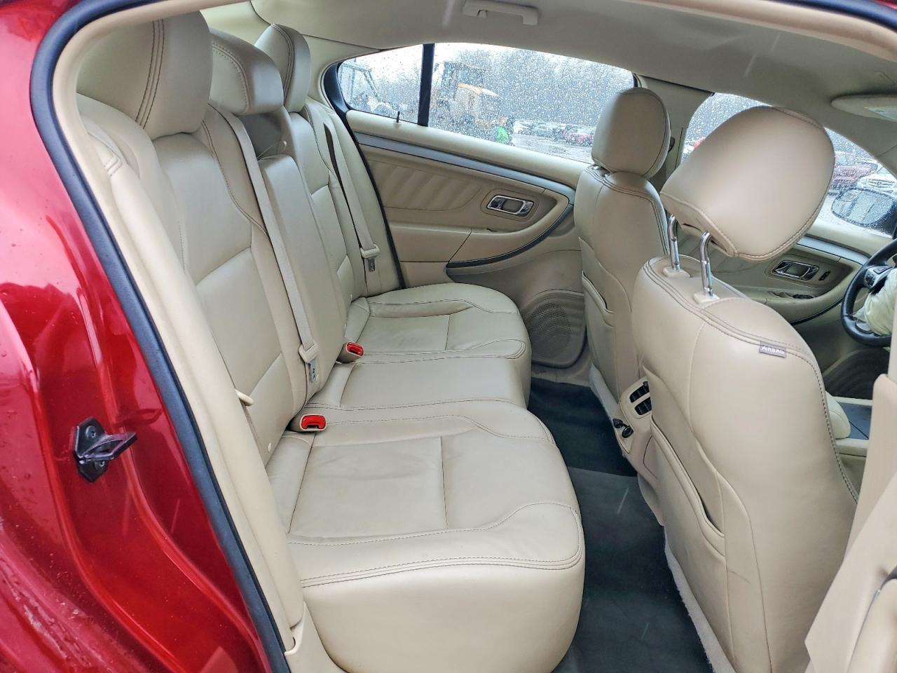 2014 FORD TAURUS SEL photo 10