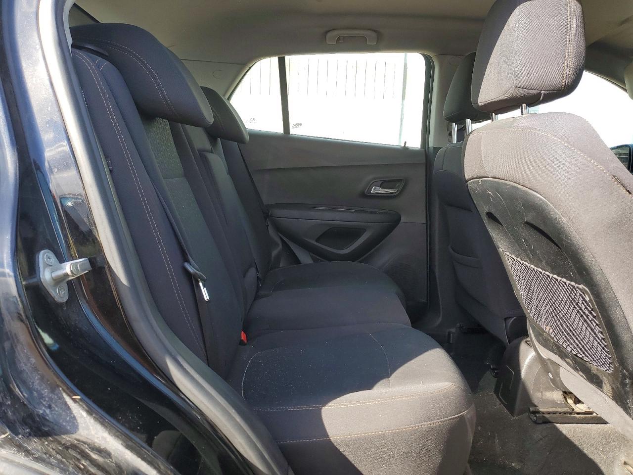 2019 CHEVROLET TRAX LS photo 31