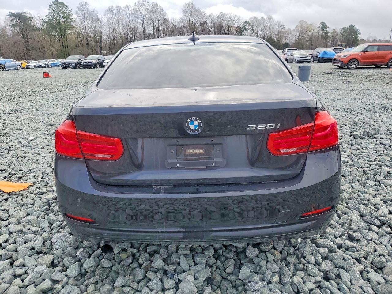 2016 BMW 320 I photo 11