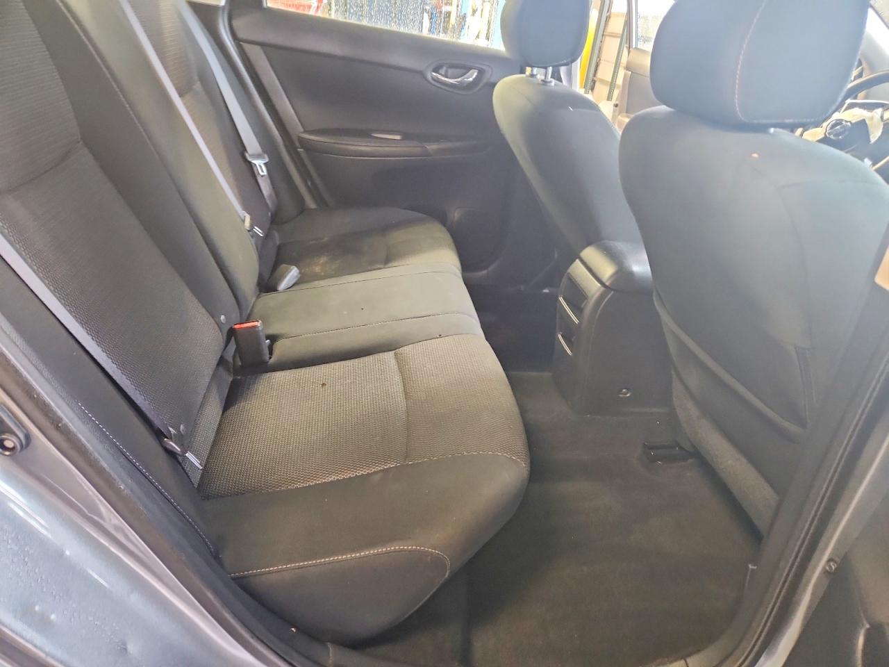 2019 NISSAN SENTRA S photo 19