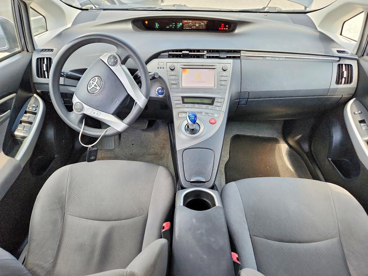 2013 TOYOTA PRIUS TWO photo 15