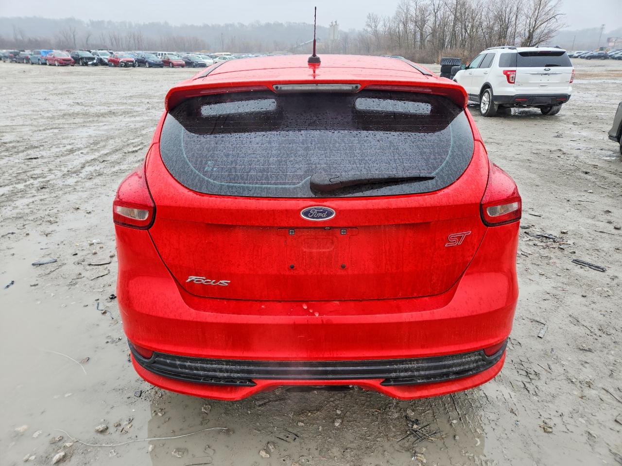 2017 FORD FOCUS ST photo 6
