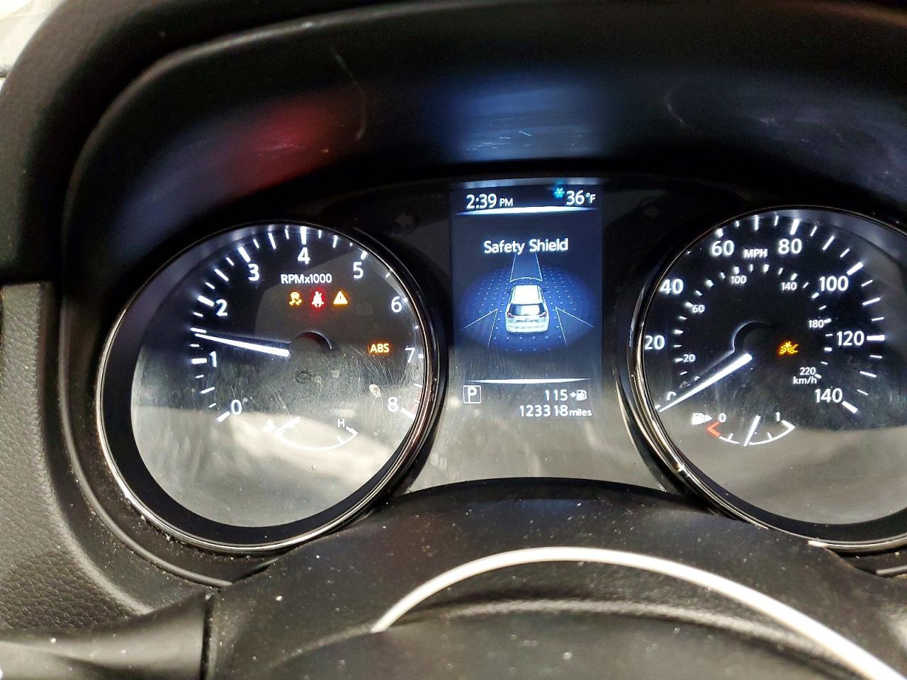 2017 NISSAN ROGUE SV photo 9