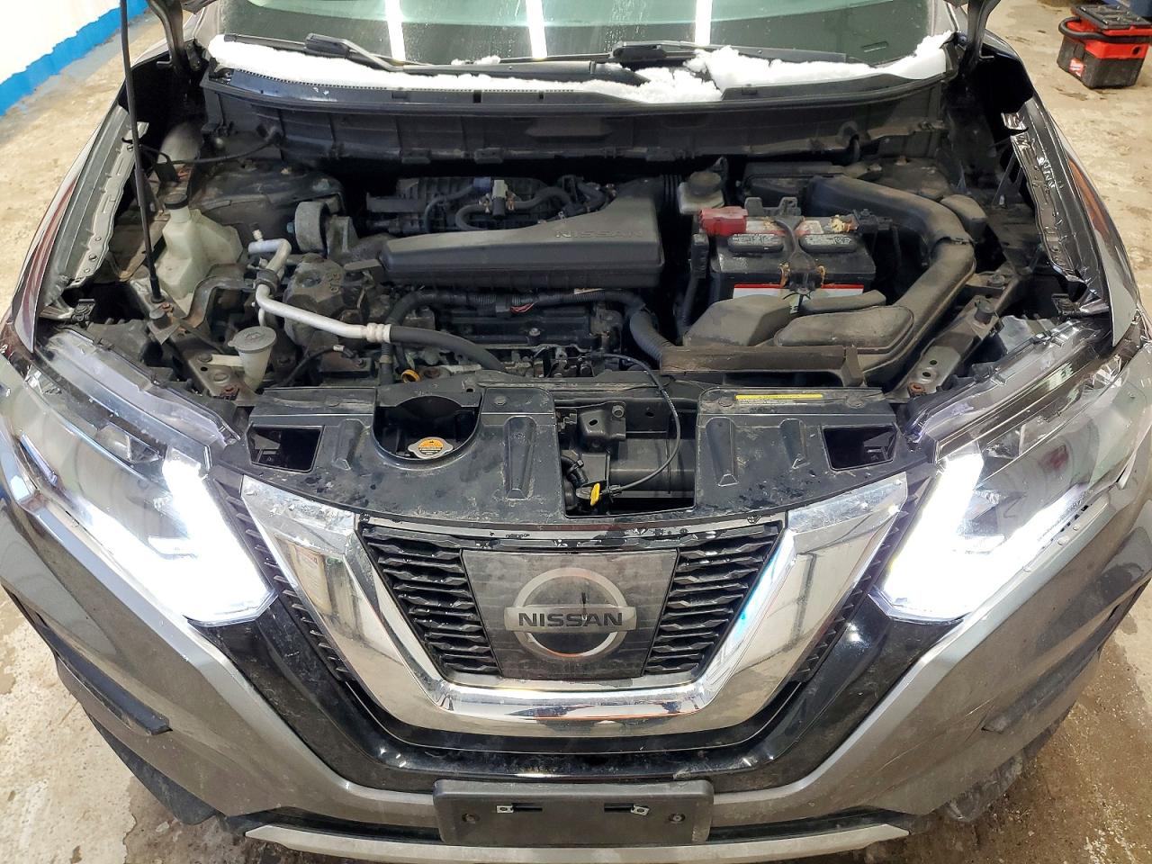 2017 NISSAN ROGUE SV photo 12