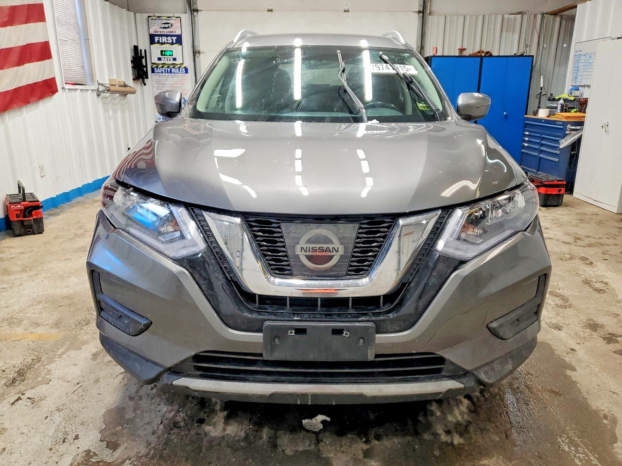 2017 NISSAN ROGUE SV photo 5