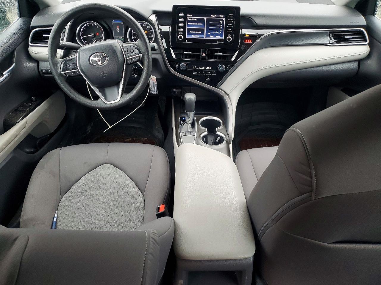 2023 TOYOTA CAMRY LE photo 22