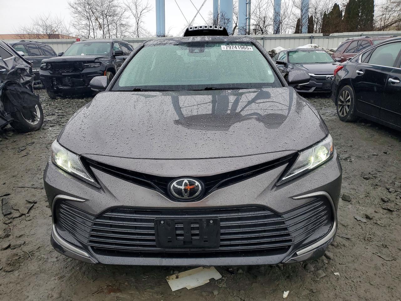 2023 TOYOTA CAMRY LE photo 13