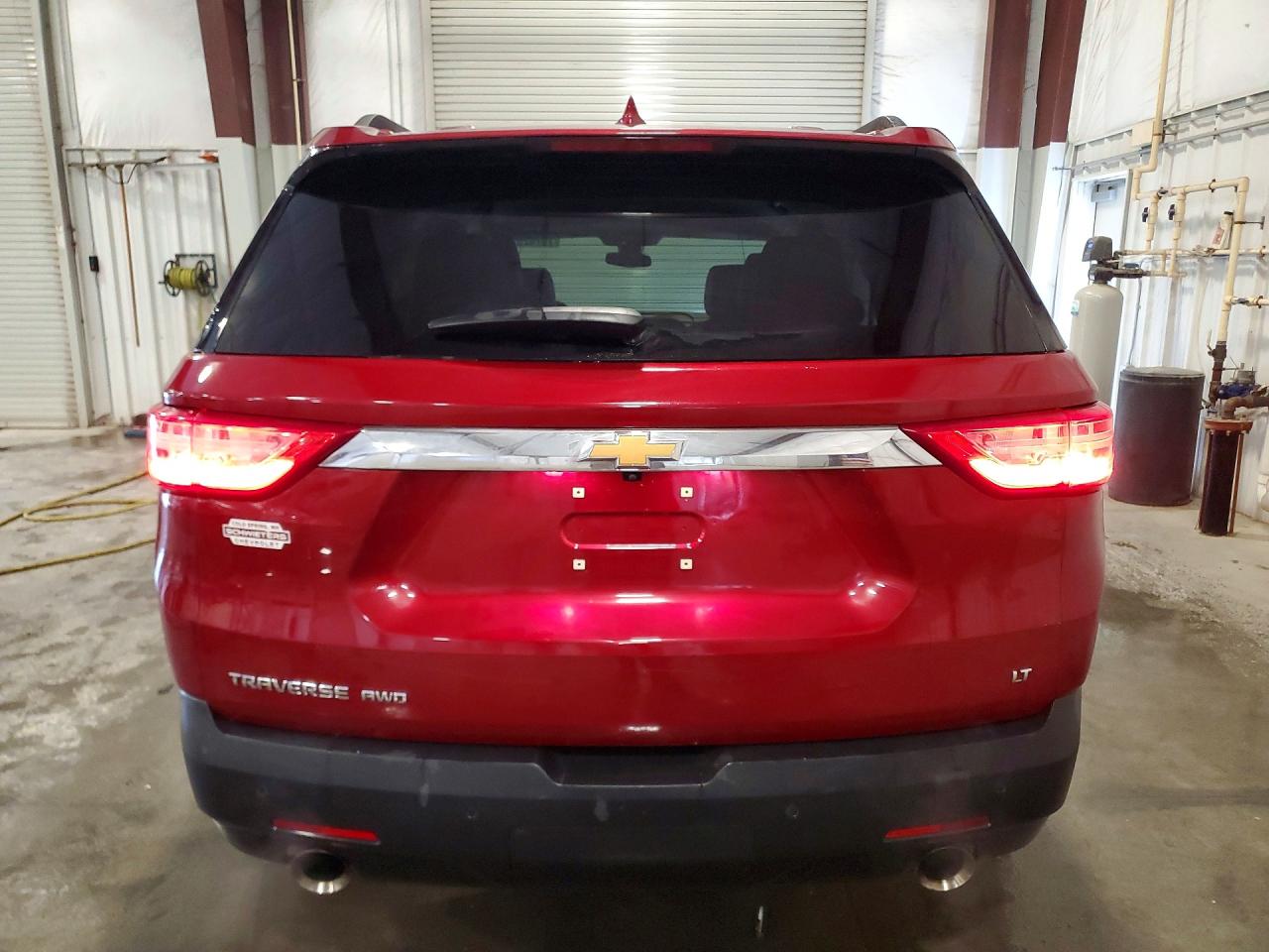 2020 CHEVROLET TRAVERSE LT photo 6
