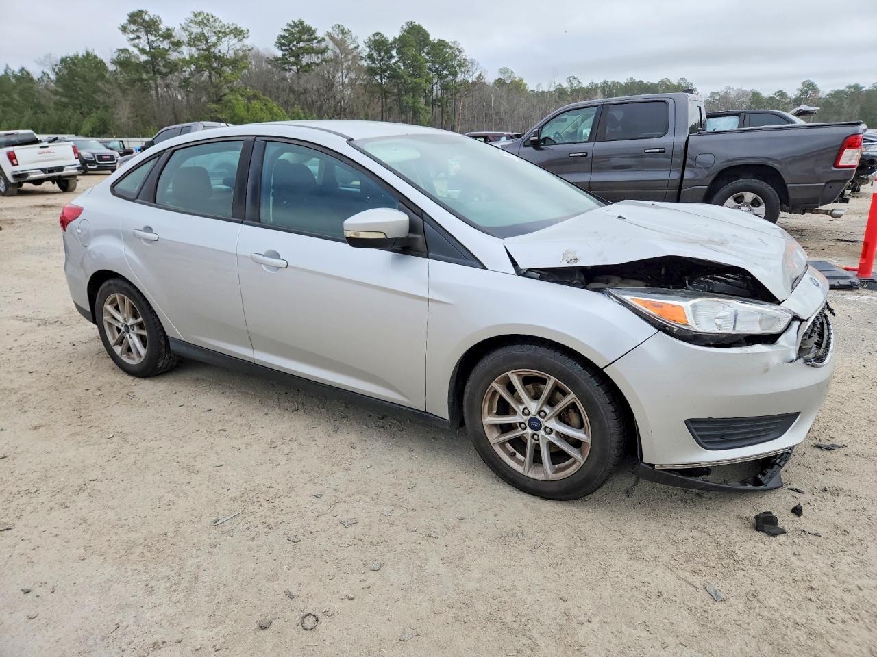2017 FORD FOCUS photo 7