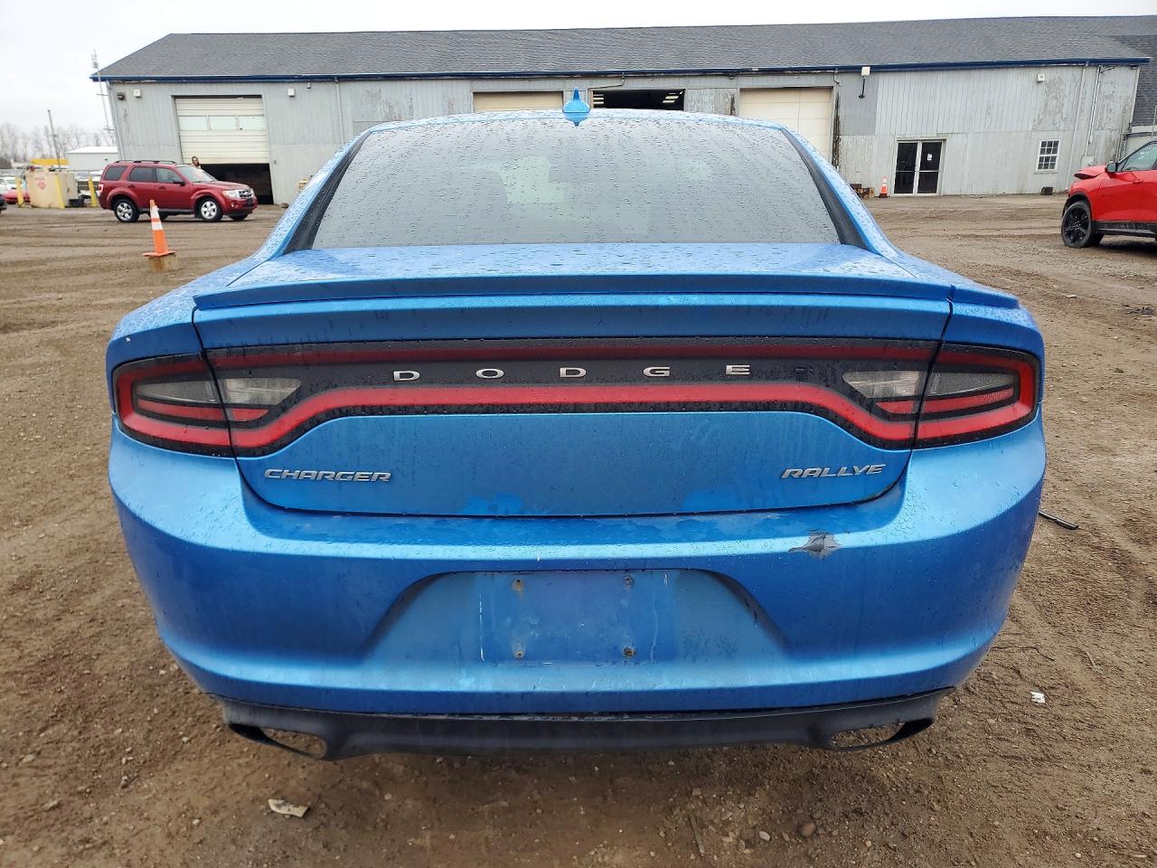 2016 DODGE CHARGER SXT photo 6