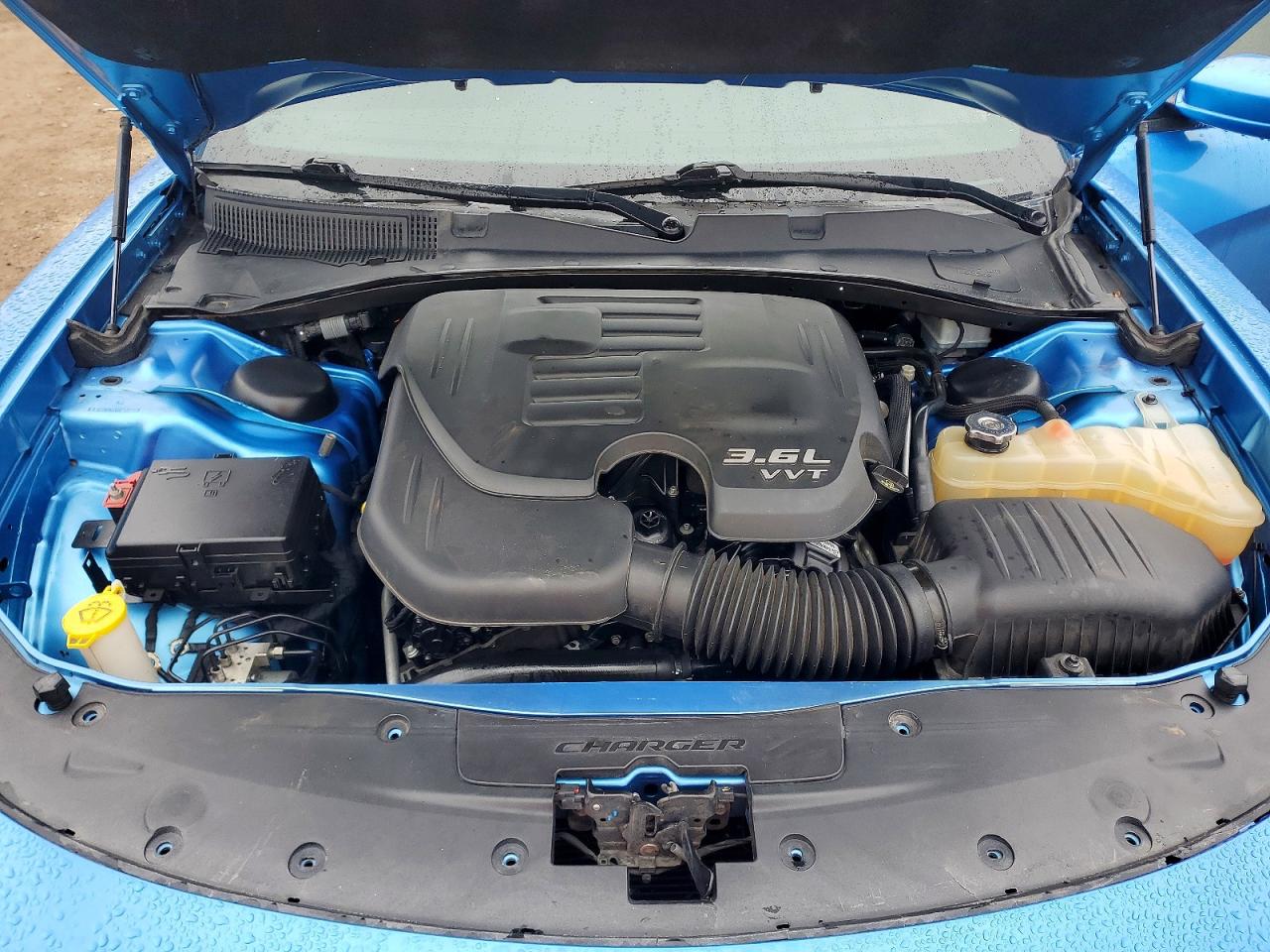2016 DODGE CHARGER SXT photo 11