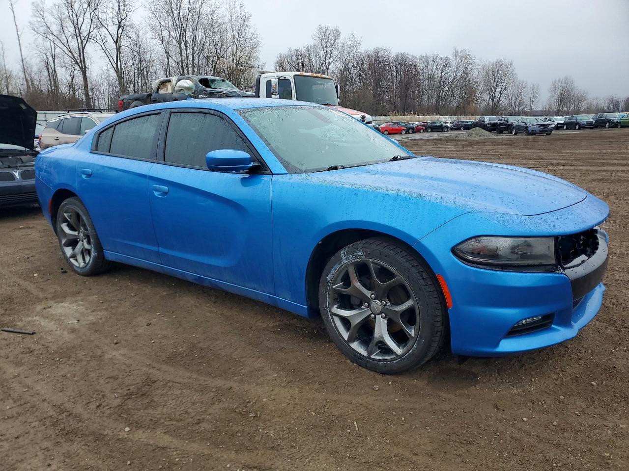 2016 DODGE CHARGER SXT photo 4